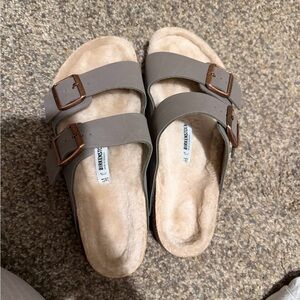 Birkenstock Arizona Faux-Shearling Sandals - Taupe Straps with Cream Lining